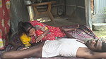 Desi pados ki housewife Ne Aakar chudai karne Diya fouking sex