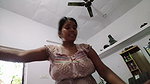 Bhabhi aapne boyfriend ko ghar bula leti he aaur aapne bade bade boobs aapne boyfriend se chusvati he aaur boyfriend ka land chus leti he