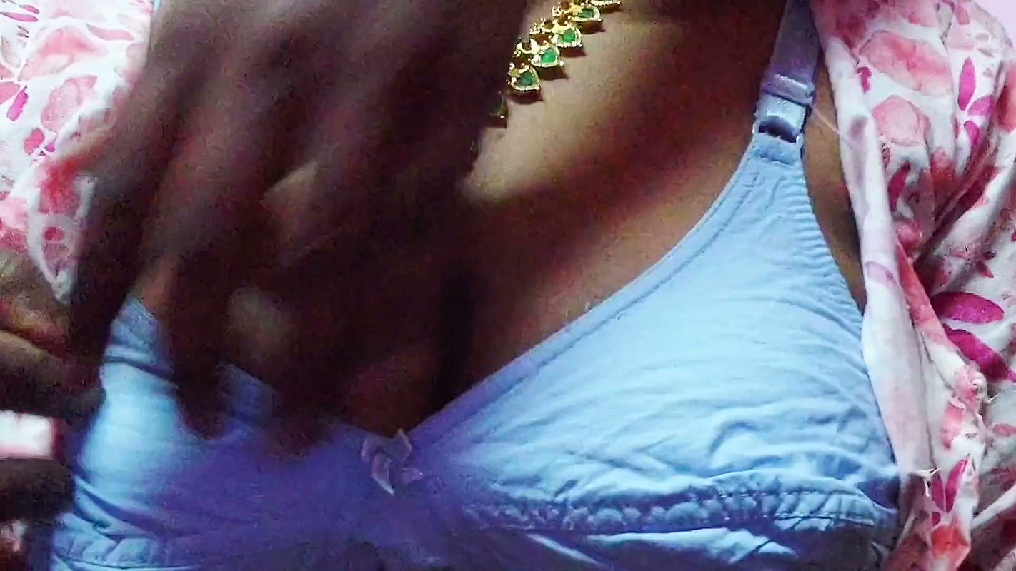 Beautiful Desi Boobs
