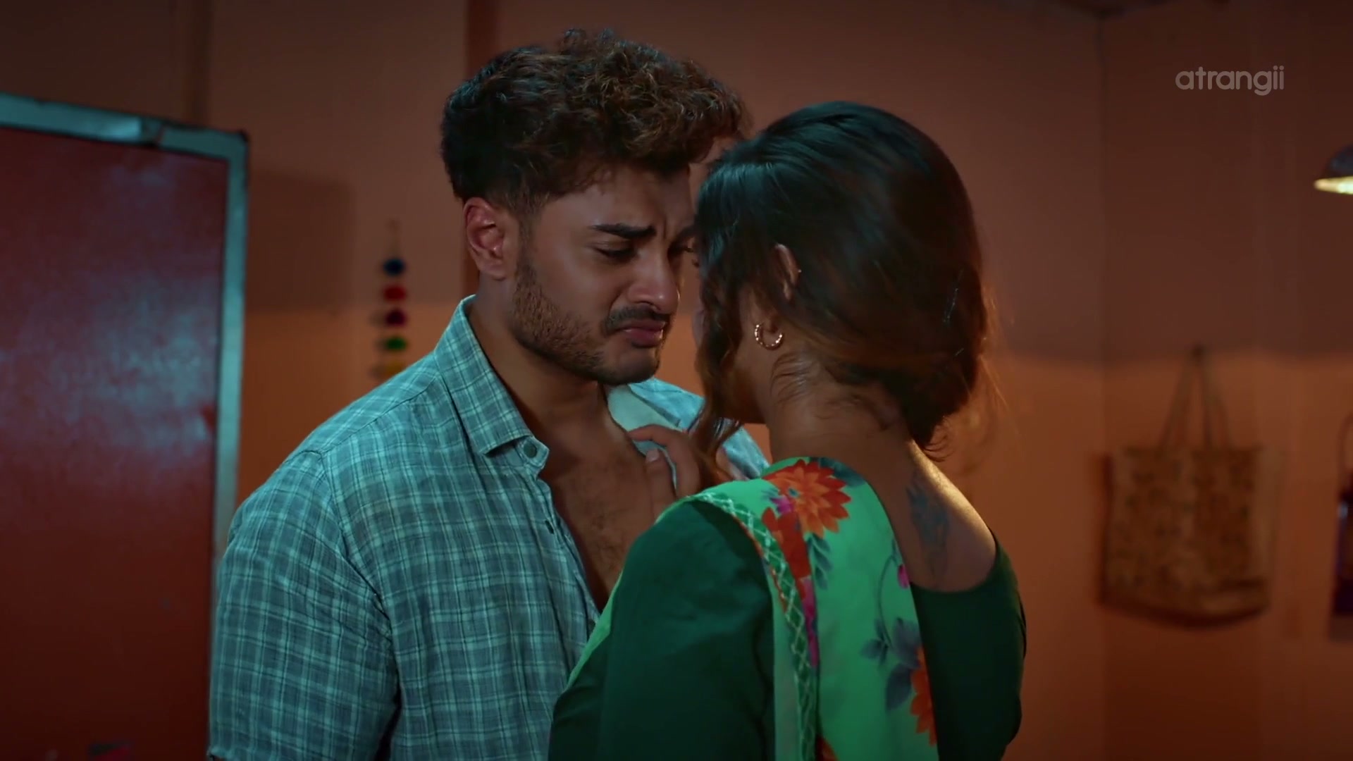 Frame 4