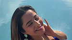 KATE SHARMA IRRESISTIBLE SEXY BABE FLAUNTING HER FIGURE IN BRA BLOUSE SAREE 2