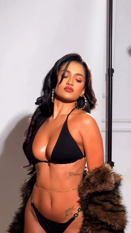NAELA PAUL SEDUCTIVE SHOOT IN LINGERIE WILD2