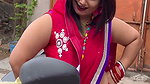 sexy desi lady hot deep navel in red saree from public2