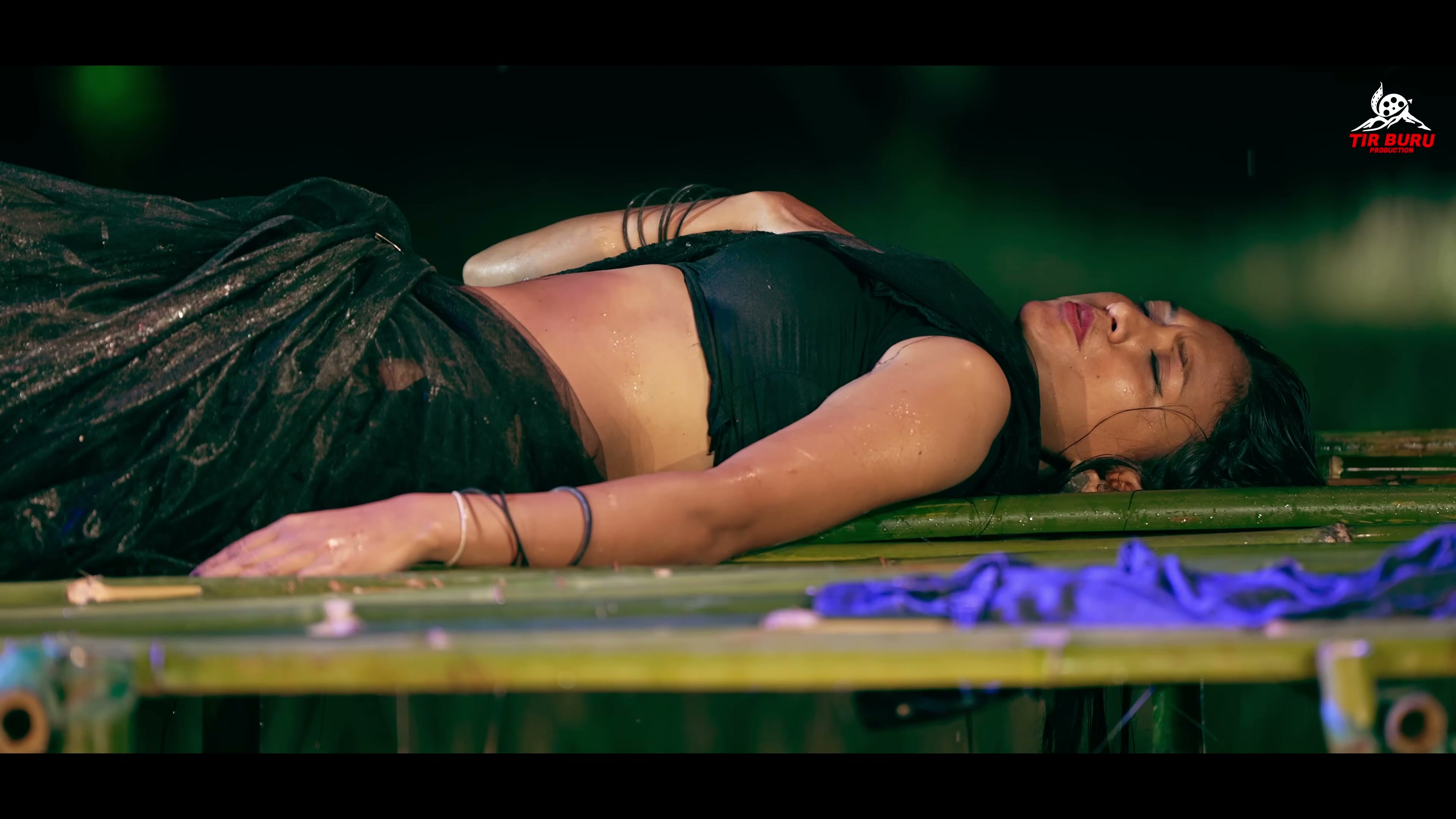 Frame 9