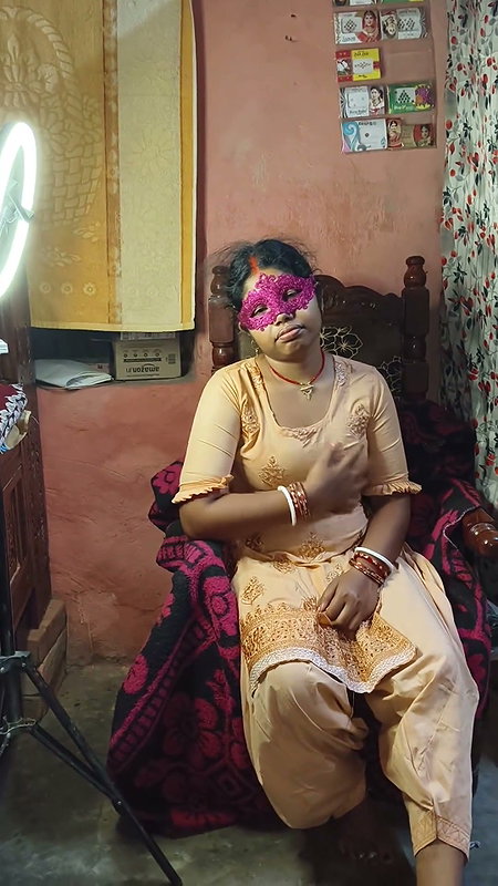 Desi teacher hot student ne teacher ko boobs dikhaye
