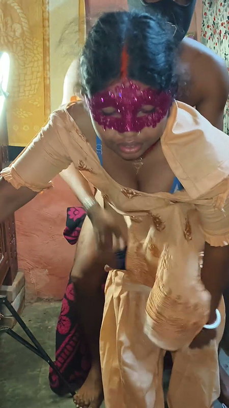Desi teacher hot student ne teacher ko boobs dikhaye