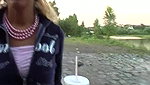 Stranger accepts to suck dicks for cash