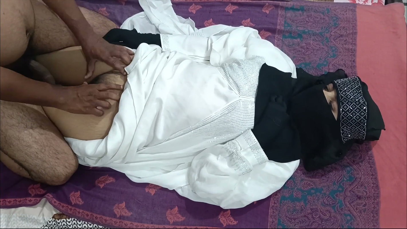 First time I fuck muslim girl’s pussy