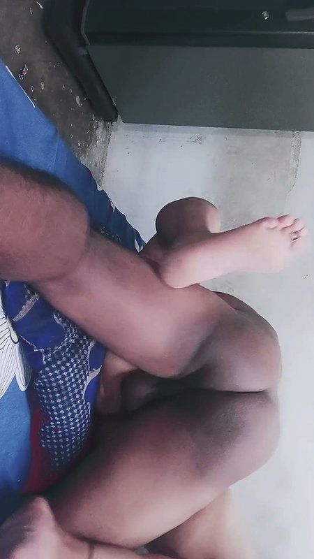 Lady landlord come to see her servant for some work