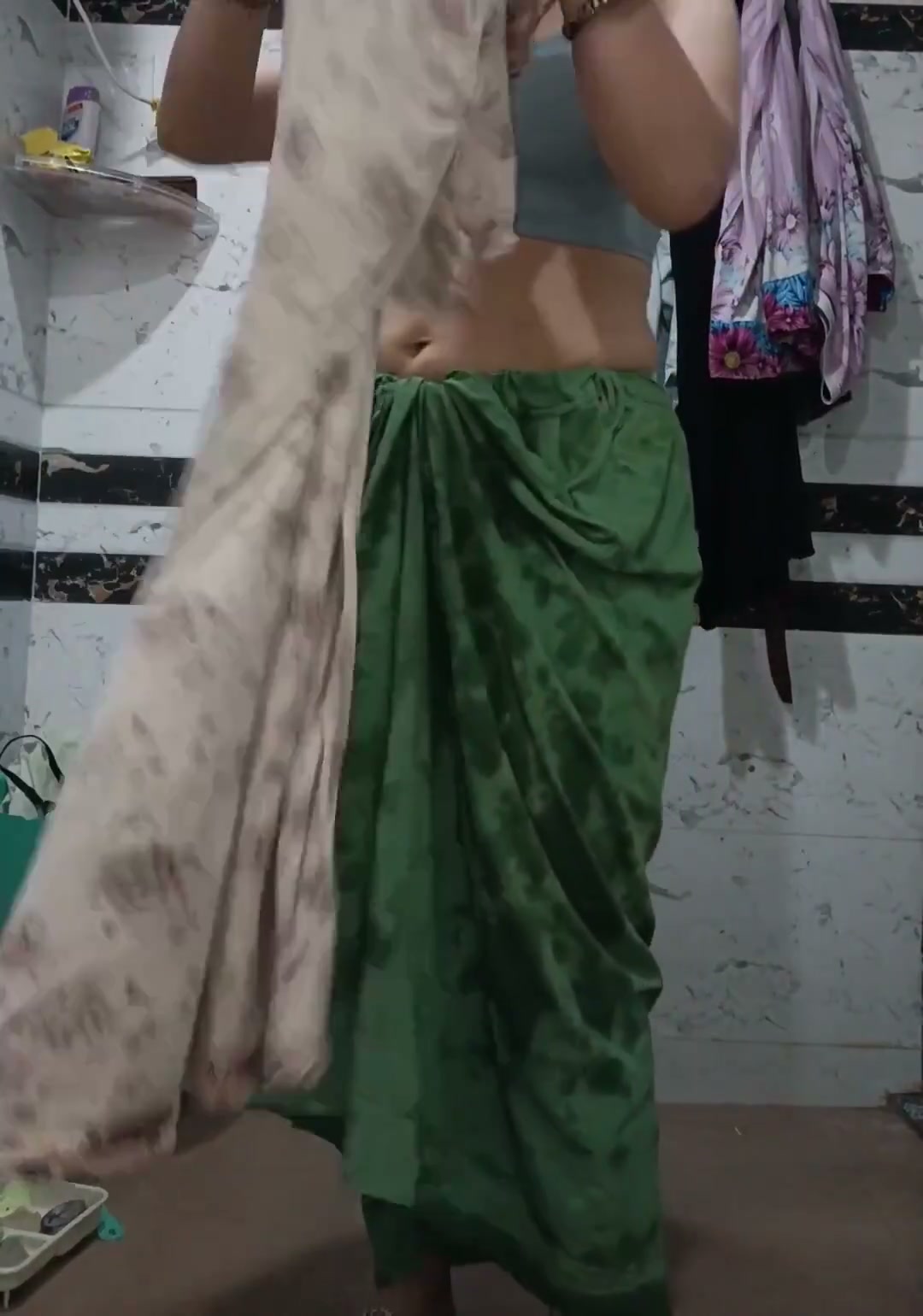 Frame 9