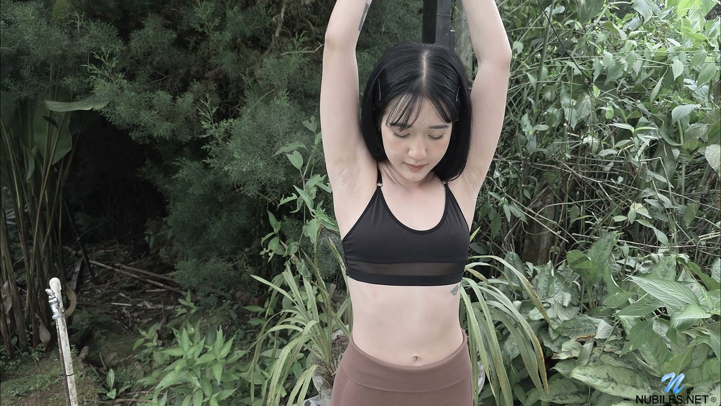 Lilith Cary – Stretch Me