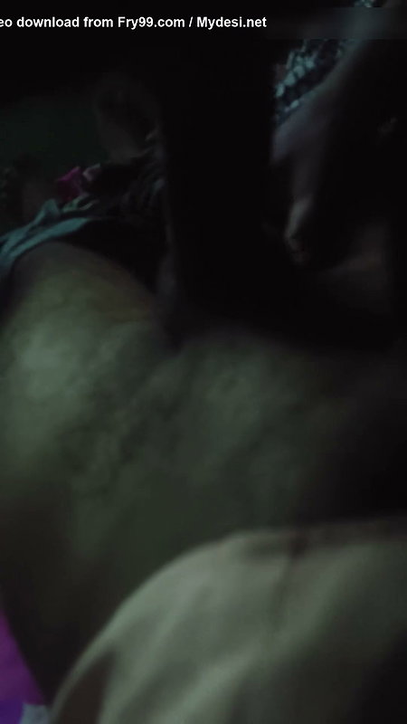 Wife aur husband raat ko sex karte hain aur bada Anand aata Hai jab andar leti Hai