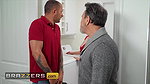 Brazzers – Angela White Uses A Dildo & Scott Nails’ Dick To Satisfy Her Needs Since The Dryer Can’t