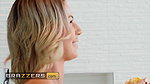 Brazzers – Bella Rose Catches Her Step Dad Watching Her Showering And Lets Him Cum All Over Her Face