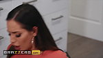 Brazzers – Sexy Housewife Desiree Dulce Enjoys A Big Cock In the Kitchen