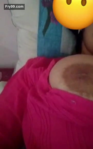 Sexy Desi Girl Shows her Big Boobs (updates)