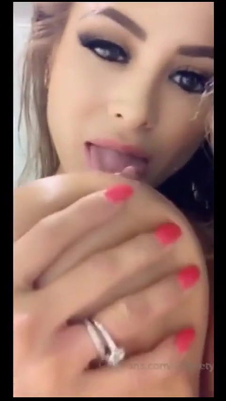 Francety Onlyfans Lesbian Porn Video Leaked