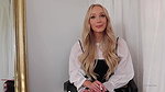 GwenGwiz Striptease and Pussy Fingering Nude Video
