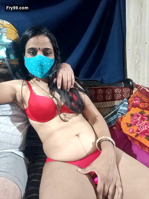 Desicouple Cam Show