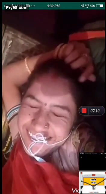 Mature bhabhi on vc