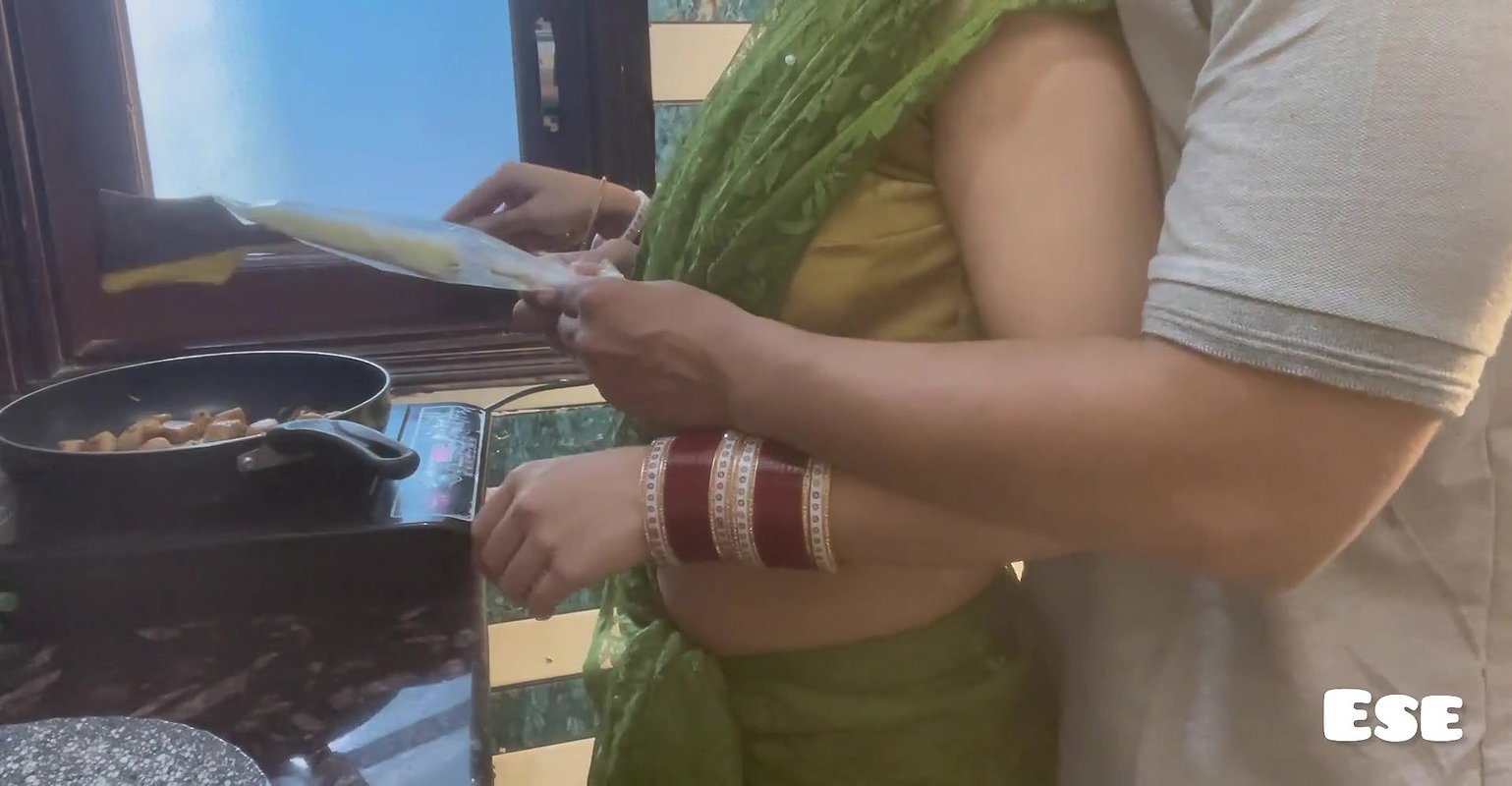 Desi Village wife Fucked in the Kitchen with Husband