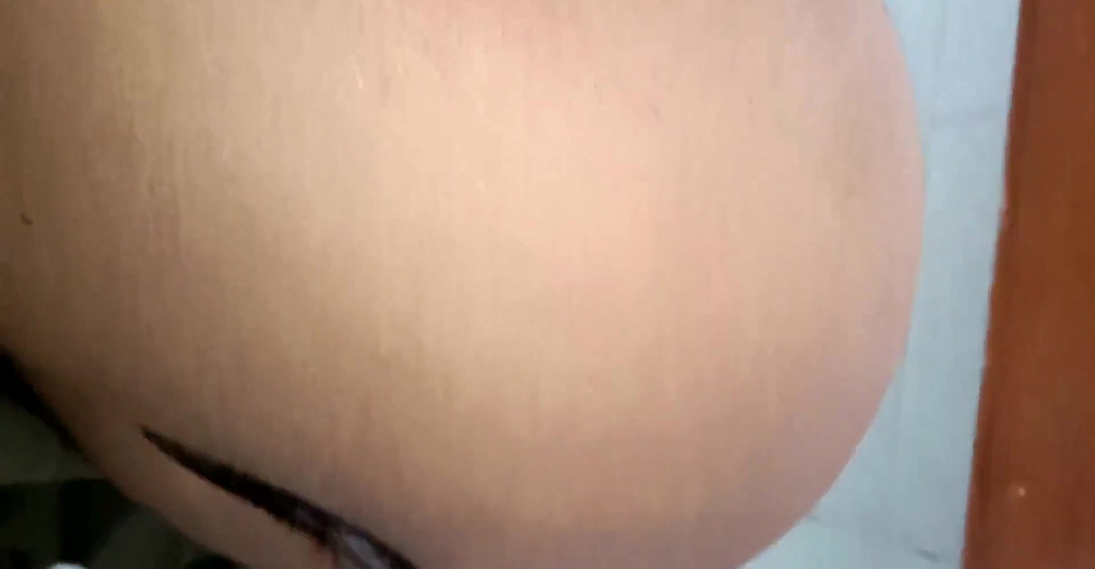 Indian School Girl Pee Viral MMS