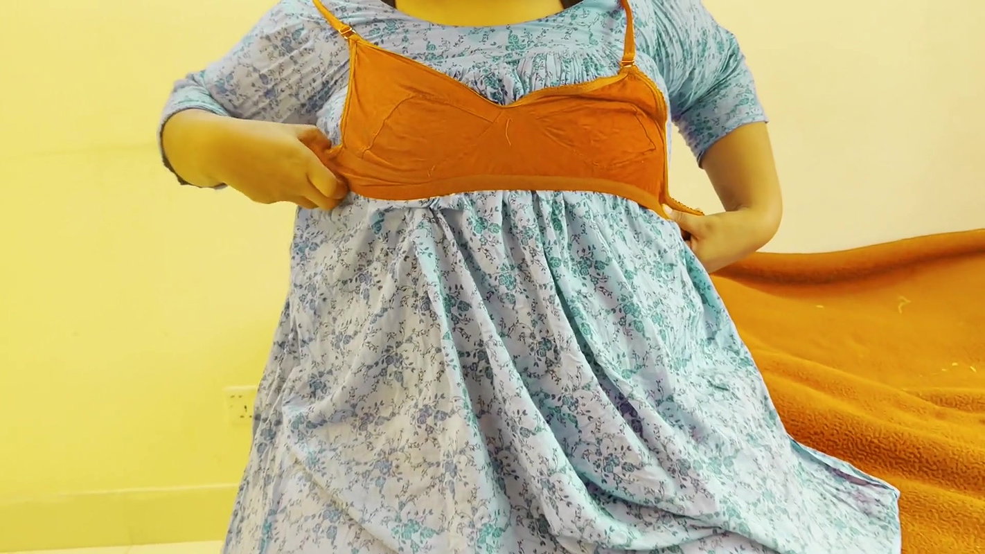 desi-tamil-aunty-fucks-from-stranger