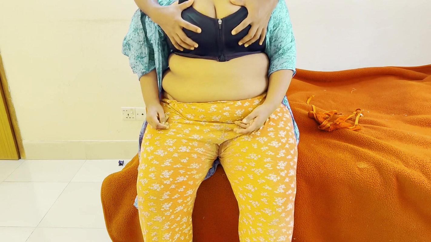 desi-tamil-aunty-fucks-from-stranger