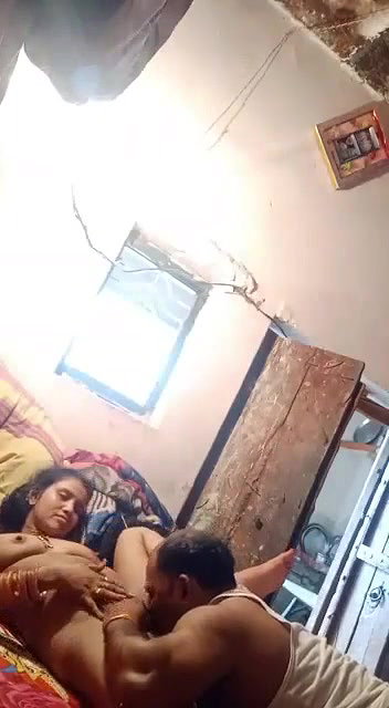 Desi Bhabhi Pussy Licking and Fucking