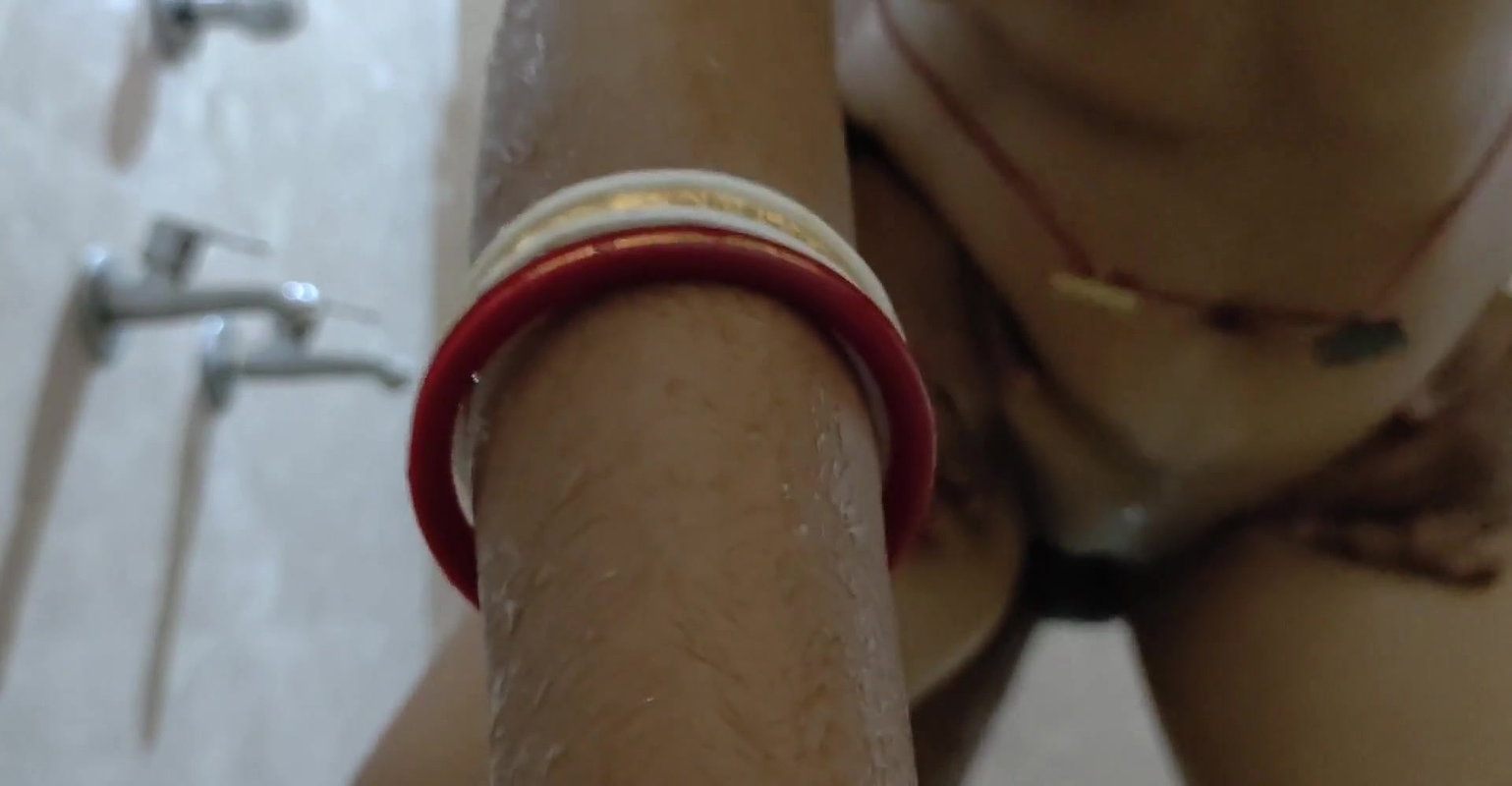 Indian Bathroom Porn