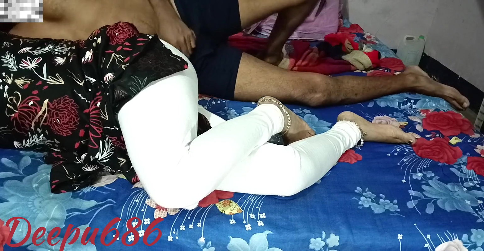 Chhoti bahan ne bhai ke saath bed share kiya