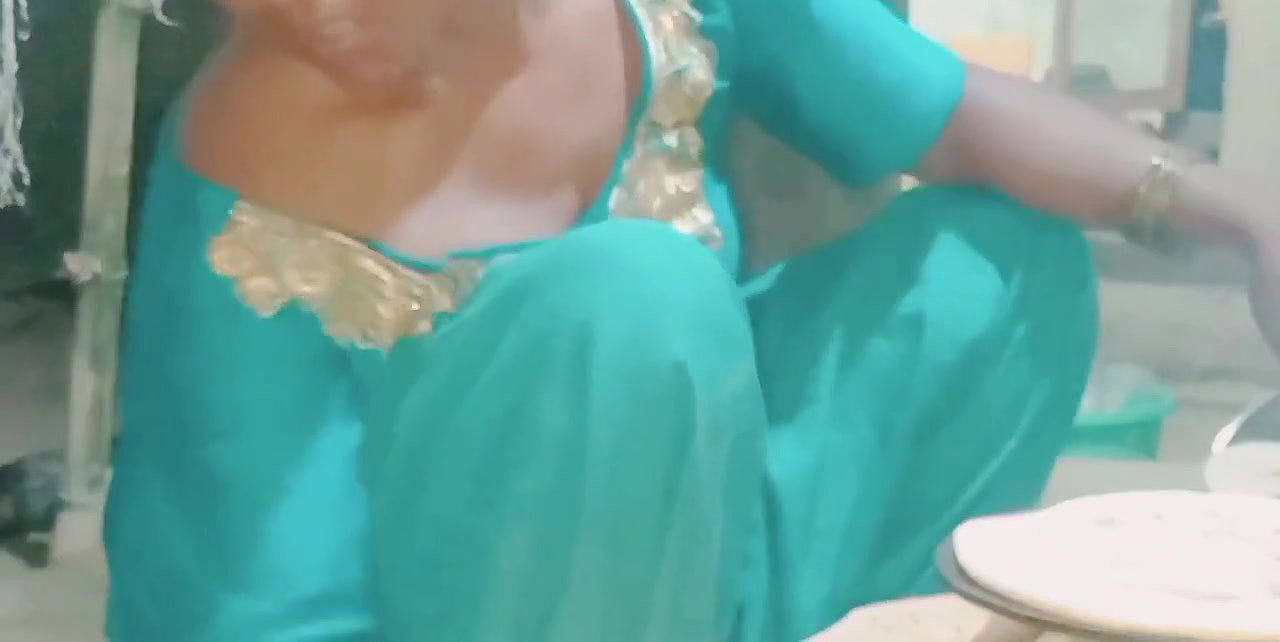 Indian Porn(1)