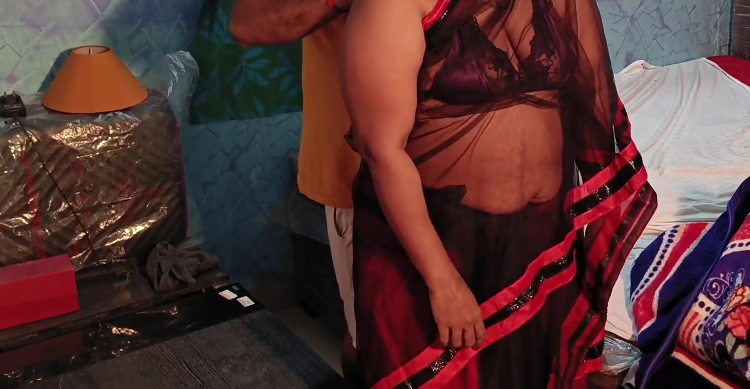 ApsaraMaami – HouseMaid – Exposing Hot Boobs and Navel Show