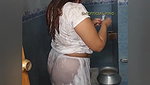Bengali hot youtuber bath video