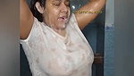 Bengali hot youtuber bath video
