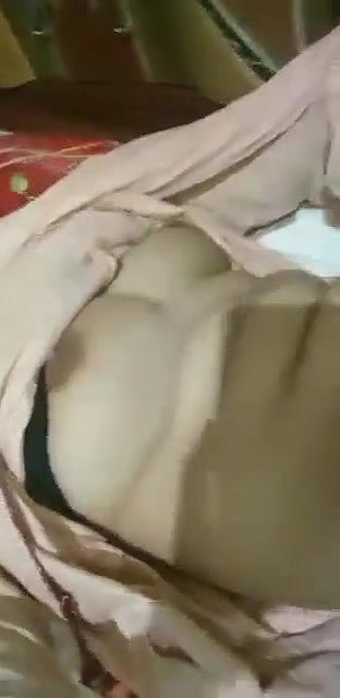 Paki Wife Shows Boobs and Pussy