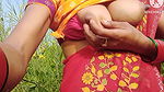 Indian desi bhabi sarso ki khet me apne cute me rasilii pani