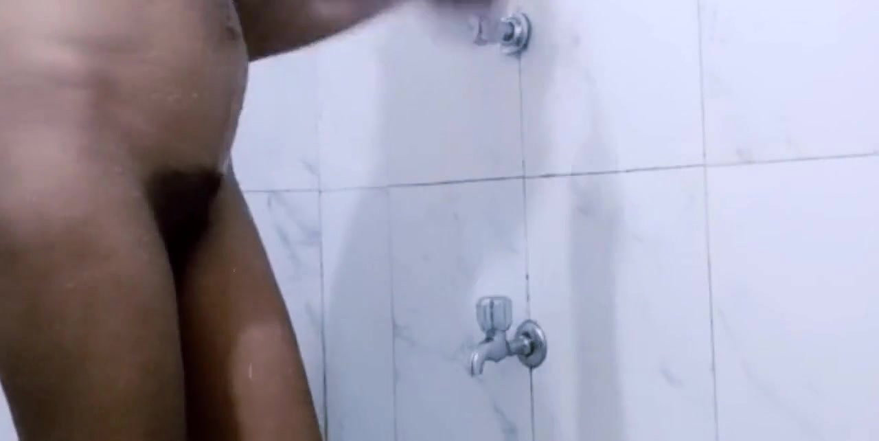 xBathroom Fuck with boyfriend full hd video