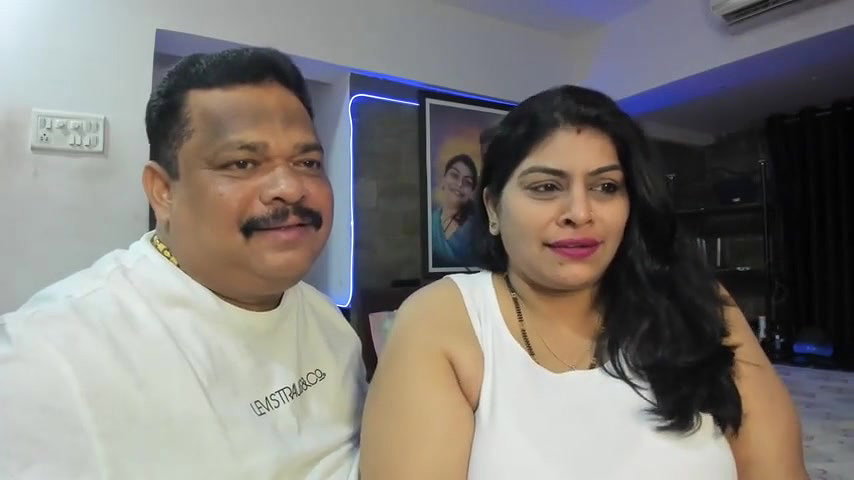 Stripchat-Public Show-c-tarivishu23-2024 01 06 175358