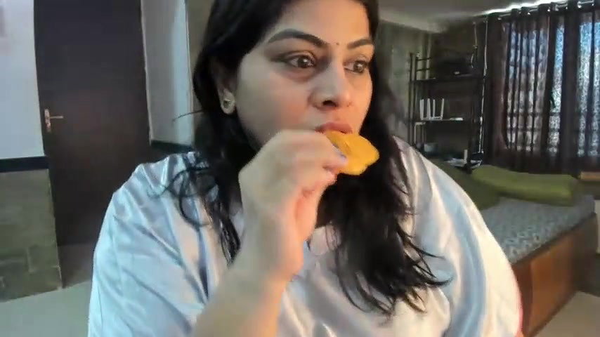 Stripchat-Public Show-c-tarivishu23-2024 01 14 050947