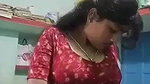 Desi hot bhabi open her saree