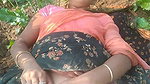 My Indian Bhabhi ko sarso ke khet me lund chusaya,