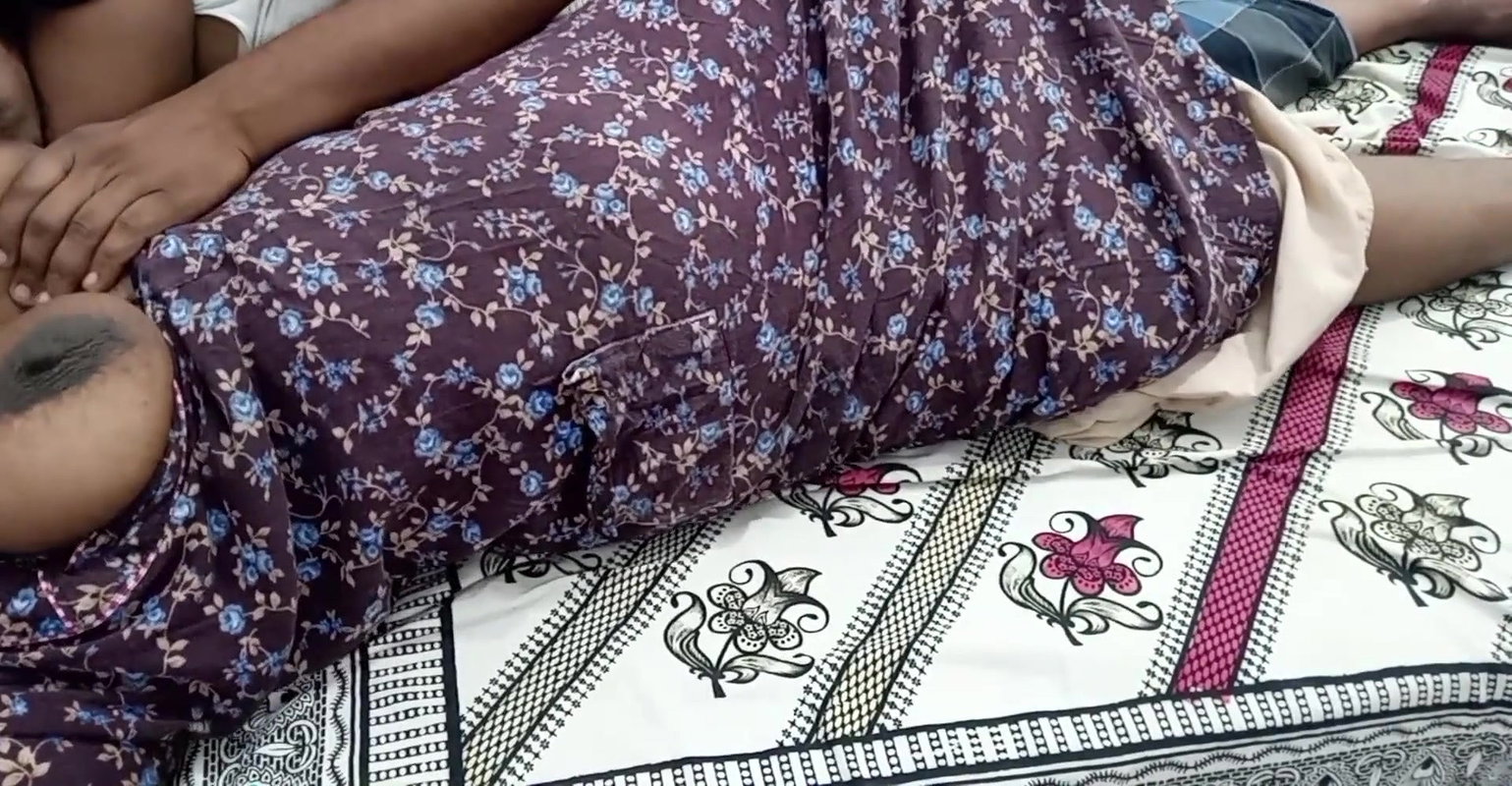 Tamil wife hard finger fucking pussy licking hot f