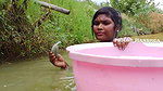 Amazing Village women Hand fishing-d
