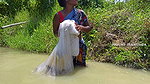 Amazing Village women net fishing-da