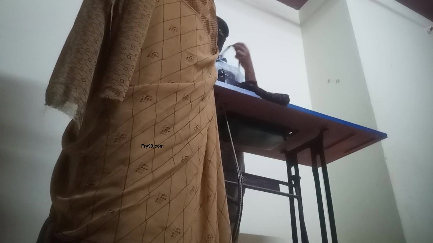 desi village bigboobs aunty fucked with local tailor doggy style