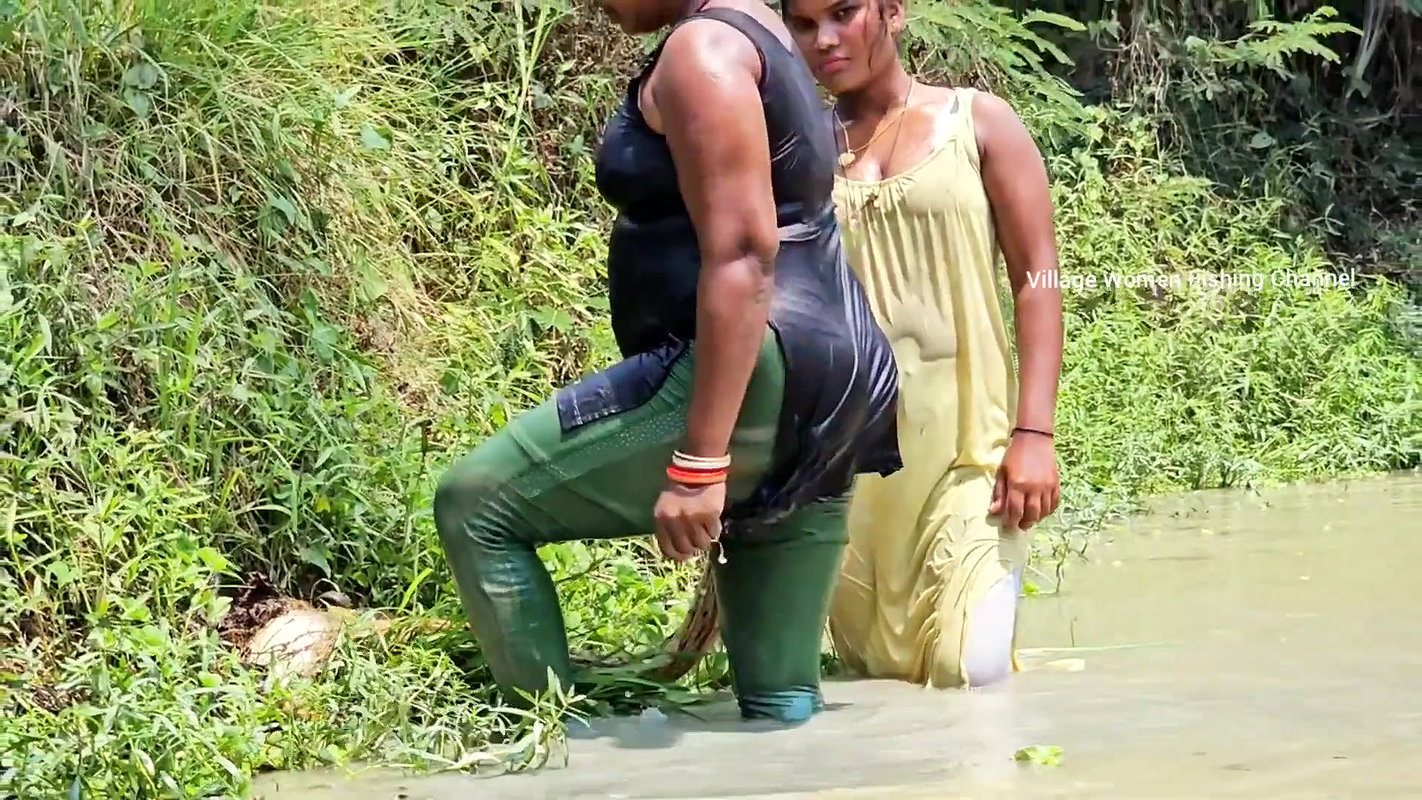 Amazing Mouni Fishing with Mouni Hanshda    Villag