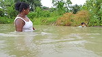 Amazing Village women Fishing video    Mouni fishi