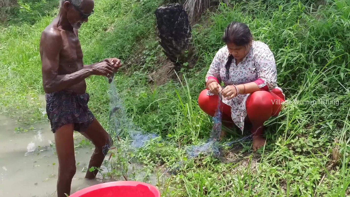 Amazing Village women Traditional Fishing with Gra