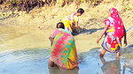 Traditional Hand Fishing by Village Women    Villa